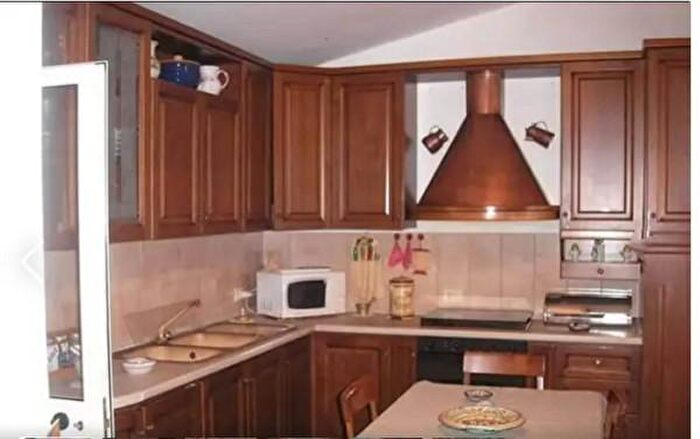 Appartamento con 5 locali in vendita in Via Padre Pino Puglisi, Isnello