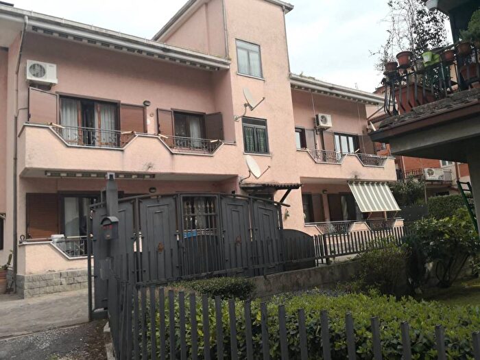 Appartamento quadrilocale in affitto in Via Consolare Latina, Centro, Colleferro