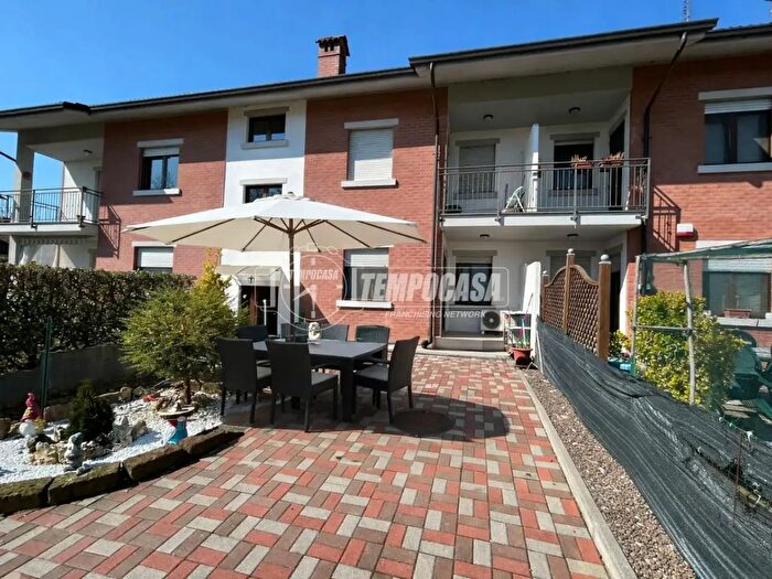 Appartamento quadrilocale in vendita in Via Valperga, Busano