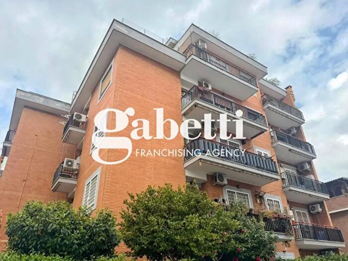 Appartamento bilocale in vendita in Via Antonio Santoro, Roma
