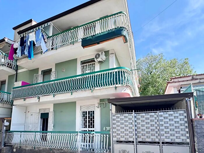 Appartamento trilocale in vendita in Via Filippo Brunelleschi, Palermo
