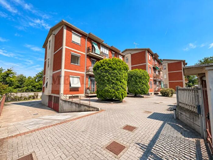 Appartamento trilocale in vendita in Via Pietrasana N, Vigevano