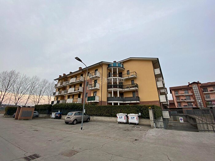 Appartamento trilocale in vendita in Via Don Luigi Sturzo, Carmagnola