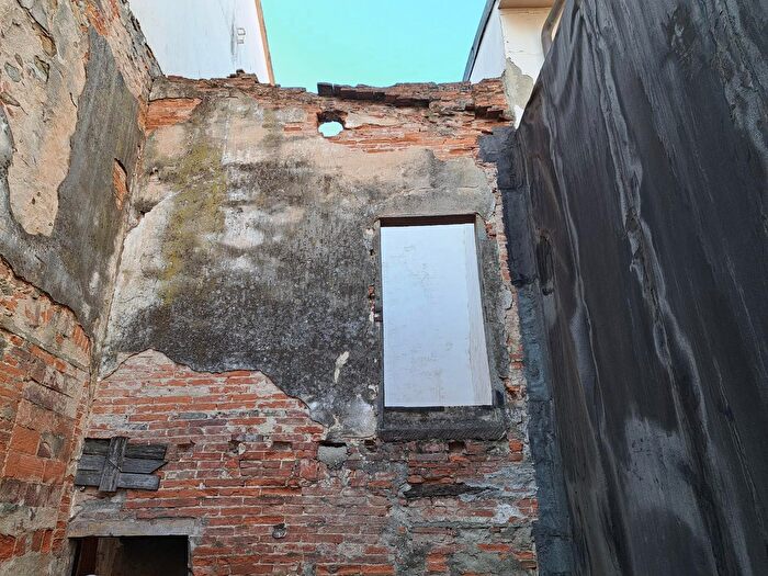 Casa con 5 locali in vendita in Vinci