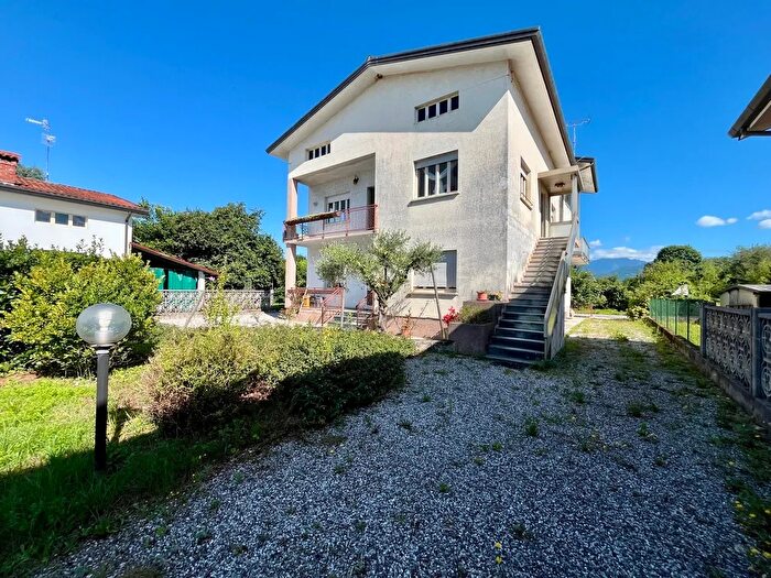 Casa quadrilocale in vendita in Via San Tommaso, Reana del Rojale