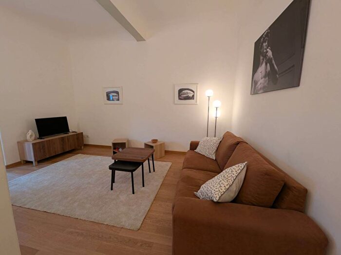 Appartamento trilocale in affitto in Borgo dei Greci, Signoria Uffizi, Firenze