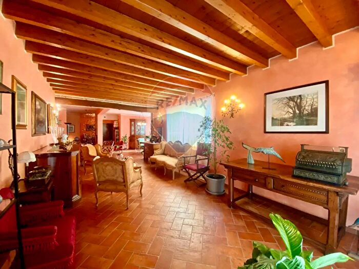 Appartamento con 5 locali in vendita in Via Colombare, Sirmione