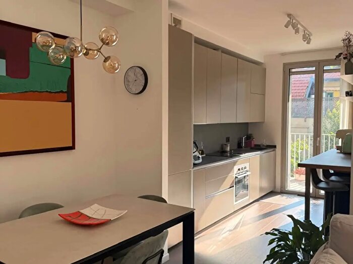 Appartamento monolocale in affitto in Via Valtellina, Milano