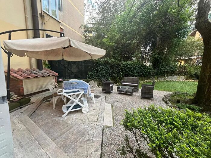 Appartamento con 5 locali in vendita in Via Colli della Farnesina, Roma