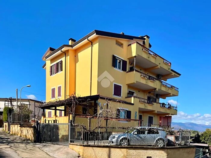 Appartamento quadrilocale in vendita in Via Puccini, Zumpano