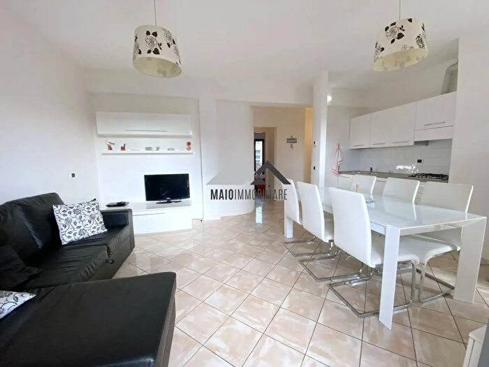 Appartamento trilocale in affitto in Viale Tasso, Riccione