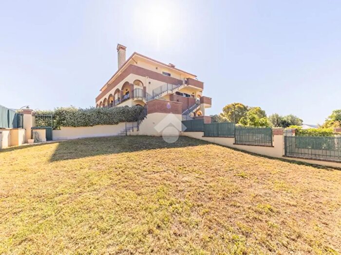 Appartamento quadrilocale in vendita in Via Cristoforo Ferrari, Guidonia Montecelio