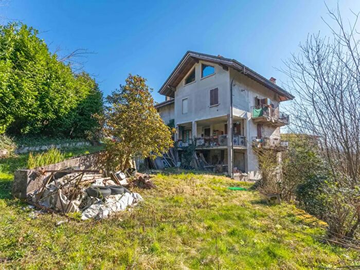 Case in Vendita e in Affitto - 2