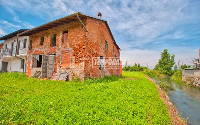 Appartamento quadrilocale in vendita in Vinzaglio