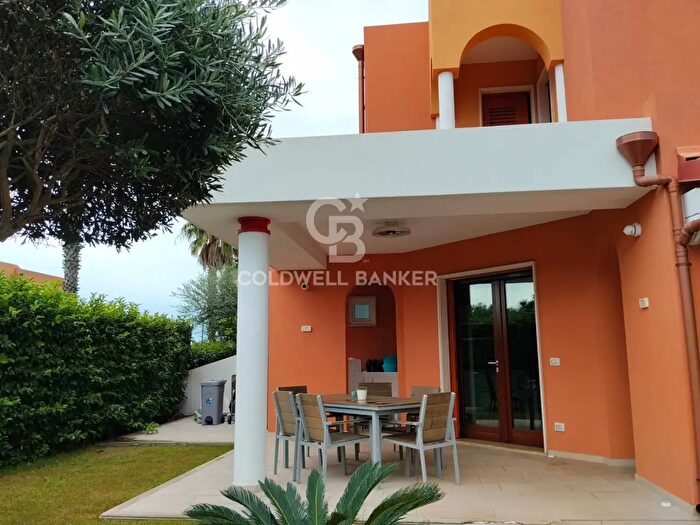 Casa con 5 locali in vendita in Contrada Sbitri Villaggio Acque Chiare, Brindisi