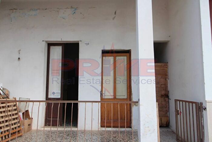 Casa trilocale in vendita in Via Antonio Palumbo Tuglie, Tuglie