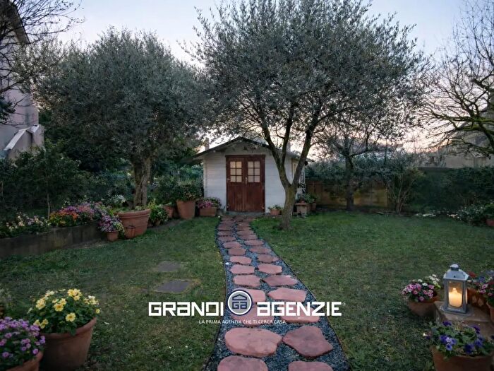 Case in Vendita e in Affitto - 3