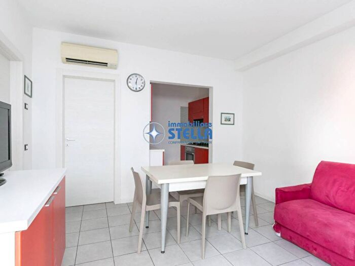 Appartamento trilocale in affitto in Via Ippolito Nievo, Lido Centro Ovest, Jesolo