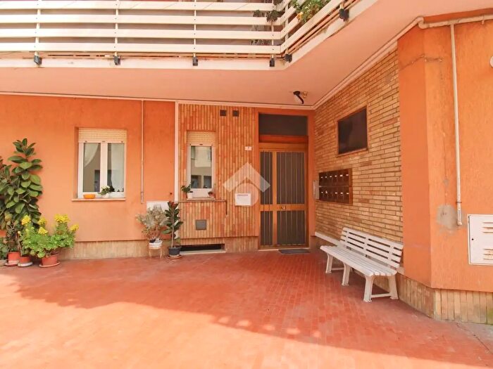 Appartamento trilocale in vendita in Via della Resistenza, Recanati