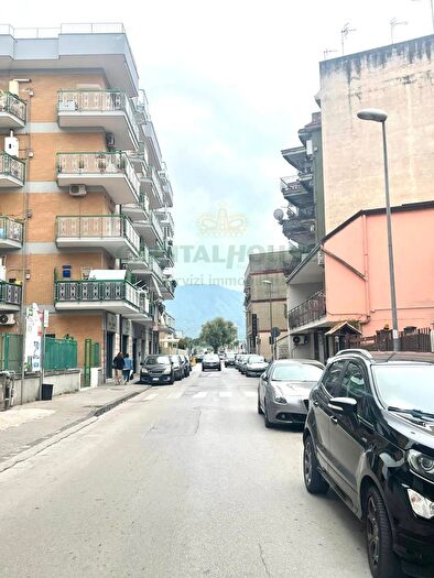 Appartamento con 5 locali in vendita in Via Leonardo da Vinci, Pomigliano DArco