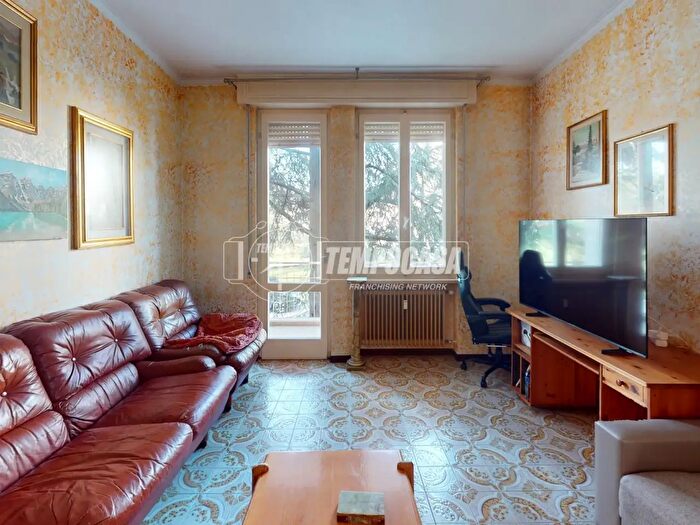 Appartamento quadrilocale in vendita in Desenzano Del Garda