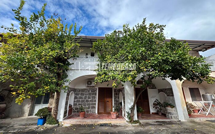 Appartamento bilocale in affitto in Via Moccia, Caserta