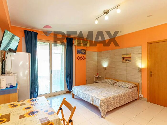 Appartamento monolocale in vendita in Via Spiaggia, Mascali