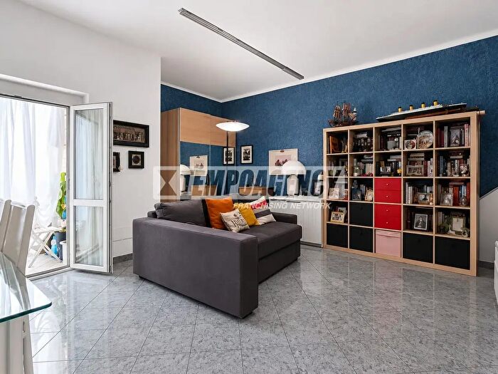 Appartamento trilocale in vendita in Viale Venezia, Bergamo