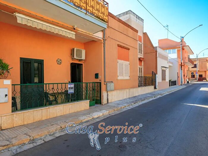 Casa quadrilocale in vendita in Via XXIV Maggio, Alezio