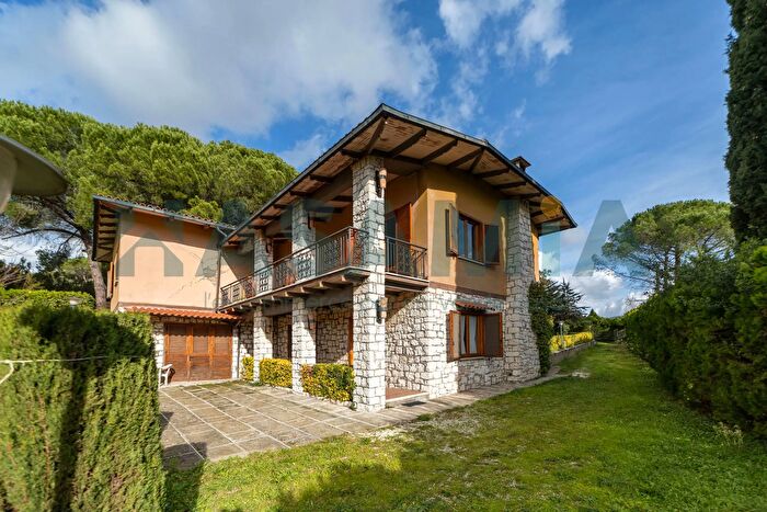 Casa con 12 locali in vendita in Strada della Peschiera, Manciano