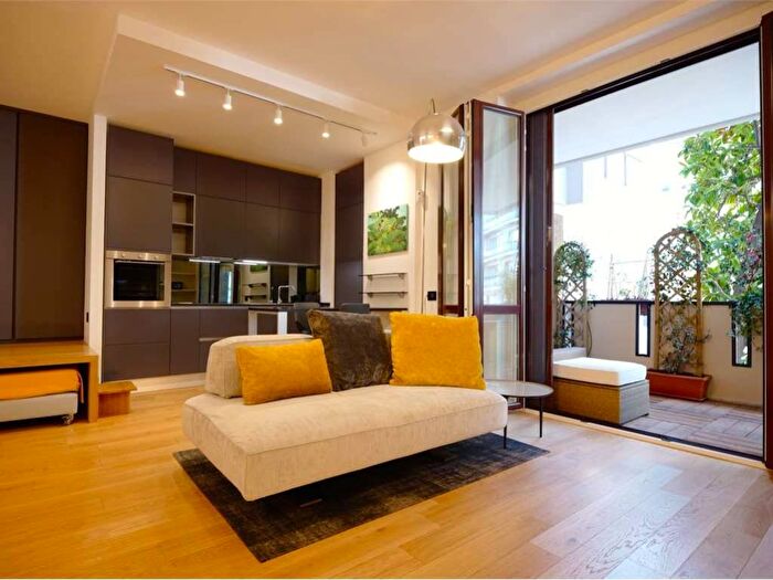 Appartamento monolocale in affitto in Via Carlo Poma, Indipendenza, Milano