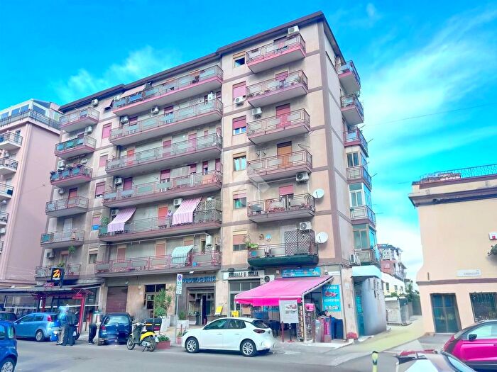 Appartamento quadrilocale in vendita in Via Cappuccini, Palermo