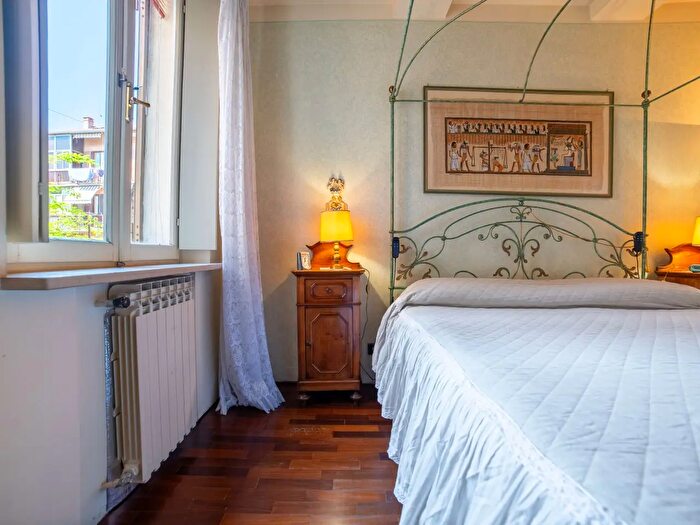 Appartamento trilocale in vendita in Via Trieste, Mantova