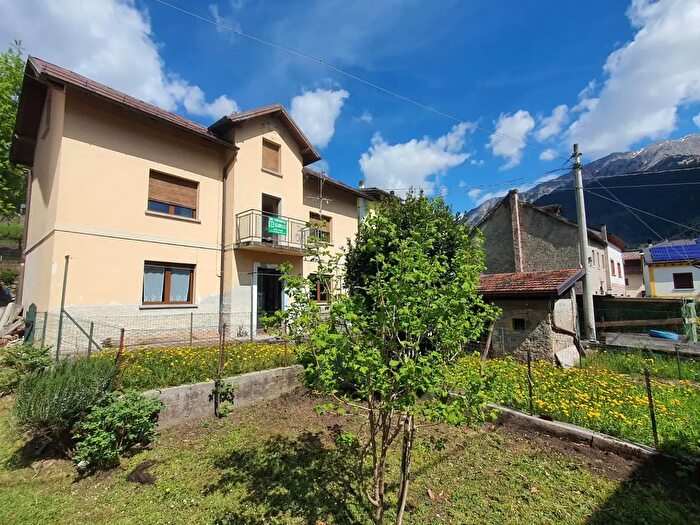 Casa trilocale in vendita in Paularo