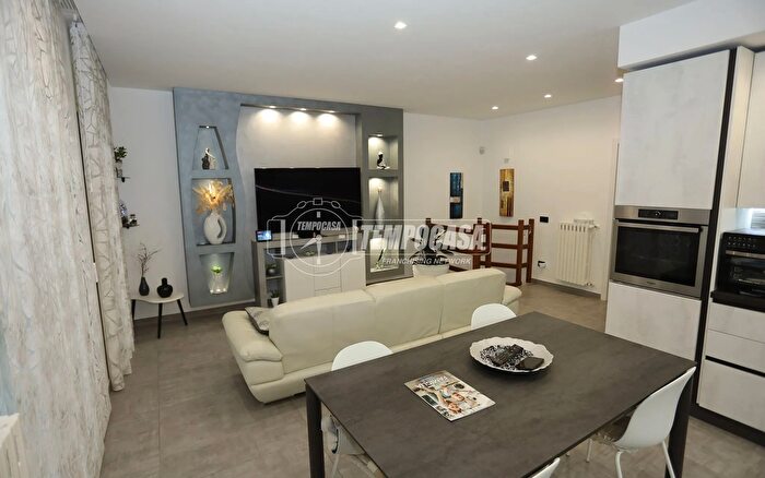 Appartamento quadrilocale in vendita in Via Padre Pio da Pietrelcina, Bitritto