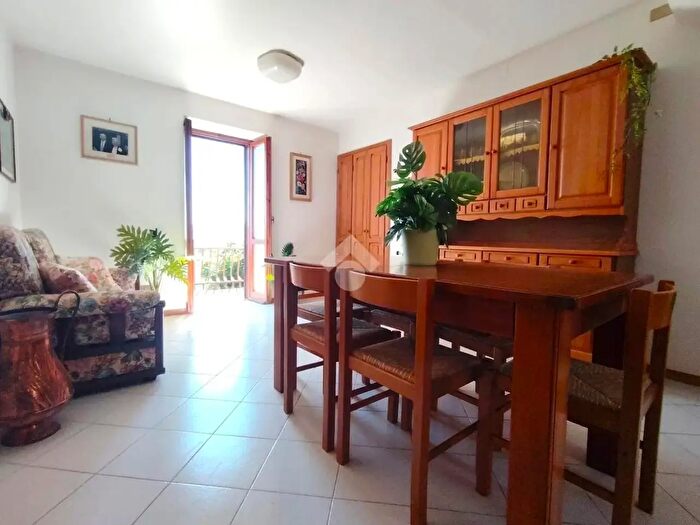 Casa bilocale in vendita in Località Montemartano, Spoleto