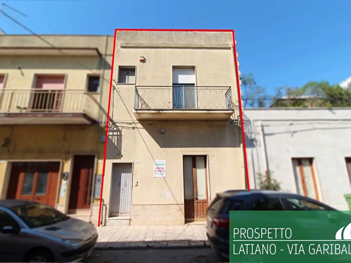 Casa con 5 locali in vendita in Via Garibaldi, Latiano