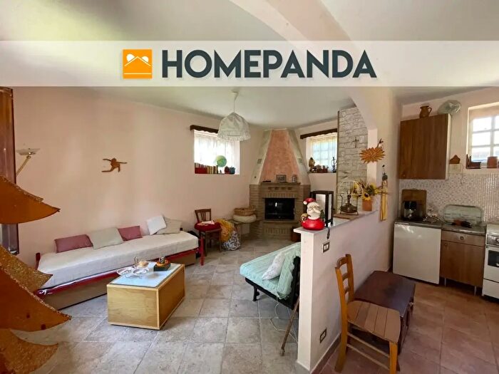Casa bilocale in vendita in Via Ville Cloze, Fenestrelle