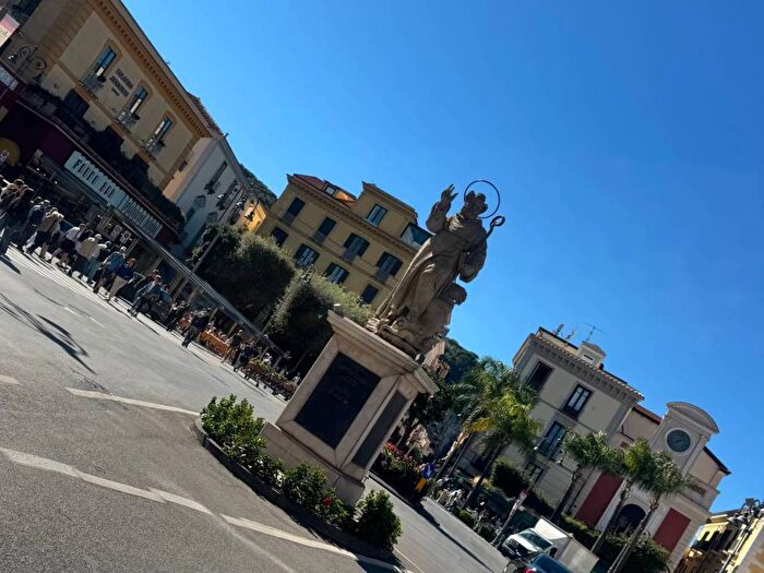 Appartamento quadrilocale in affitto in Sorrento