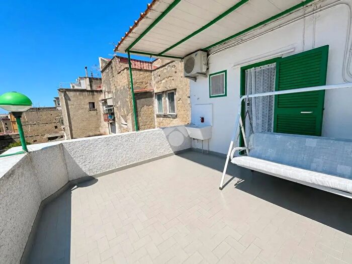 Appartamento quadrilocale in vendita in Via Naldi, Portici