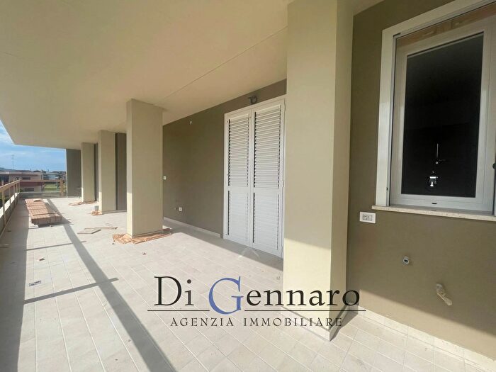 Appartamento trilocale in vendita in Va Spataro Snc, Tortoreto