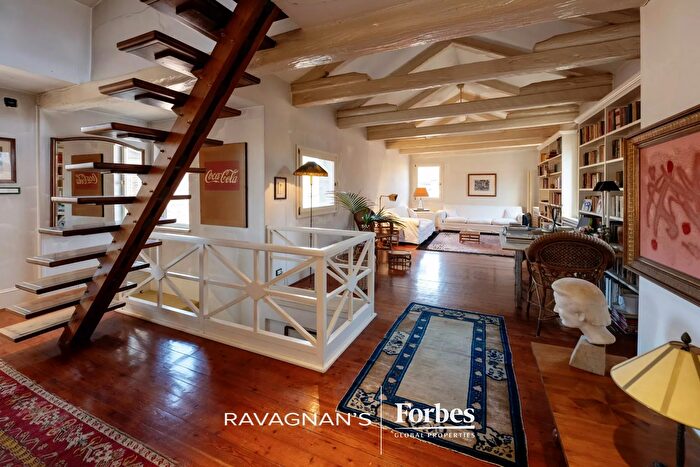 Appartamento con 6 locali in vendita in Venezia