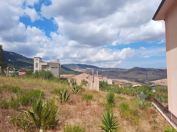 Appartamento quadrilocale in vendita in Via Filippo Turati, Mezzojuso