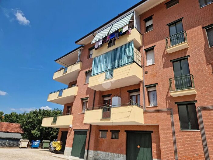 Appartamento trilocale in vendita in Via Circonvallazione, Monale