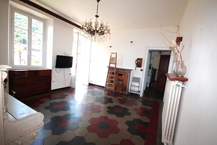 Appartamento con 7 locali in vendita in Via Antonio Giovanola, Cannobio