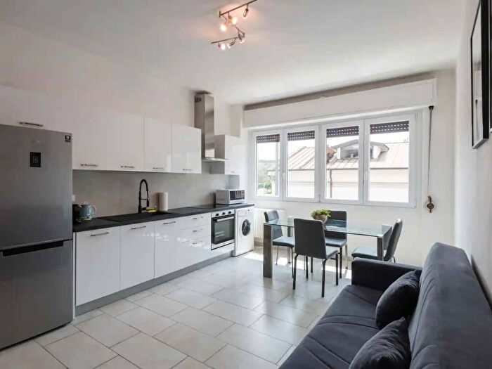 Case in Vendita e in Affitto - 2