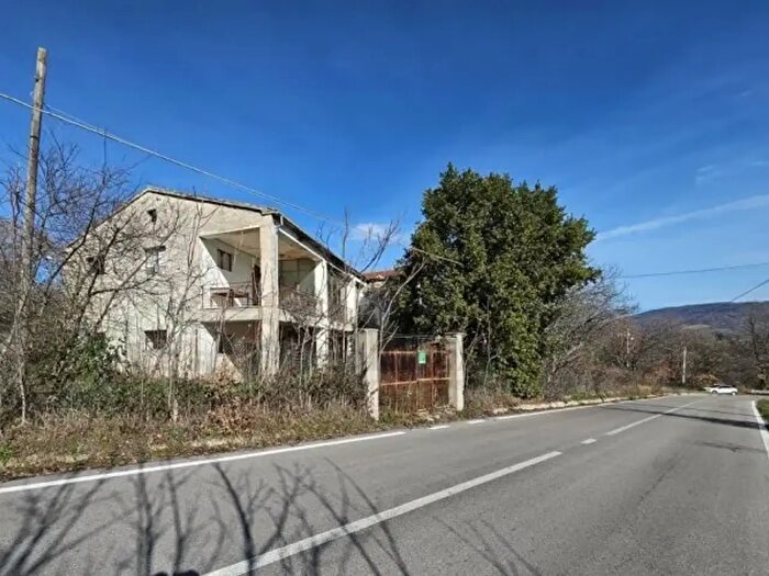 Casa con 6 locali in vendita in Strada Provinciale Celenza TrignoFondovalle Trigno, Celenza Sul Trigno
