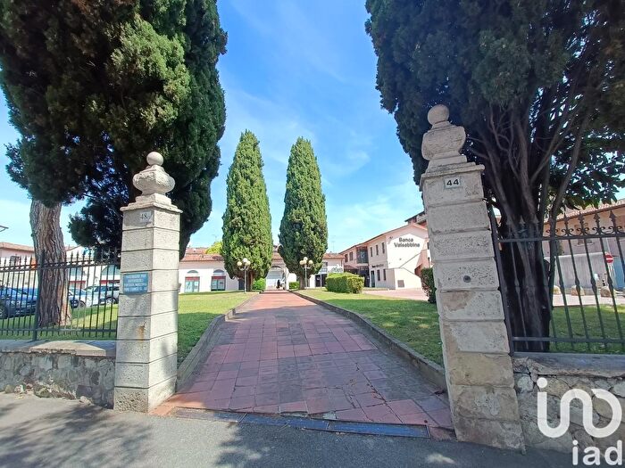 Appartamento con 5 locali in vendita in Via Giuseppe Garibaldi, Desenzano Del Garda