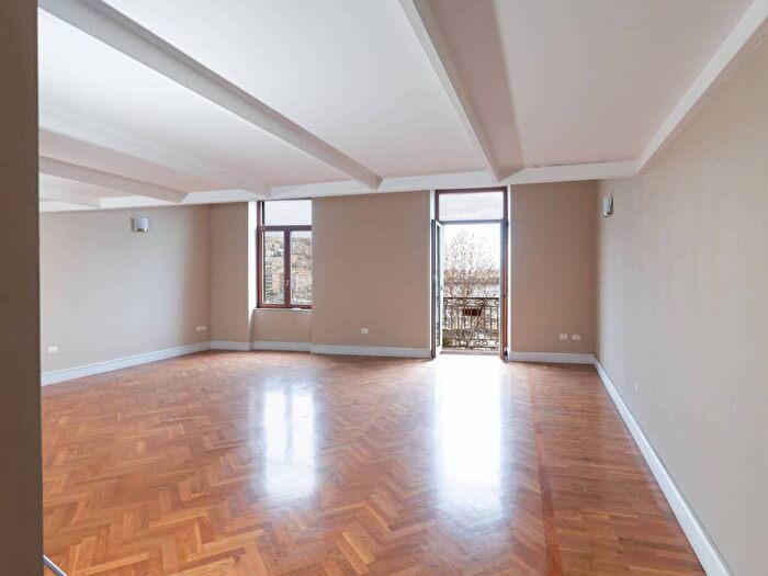 Appartamento trilocale in affitto in via mergellina, Mergellina Piedigrotta, Napoli