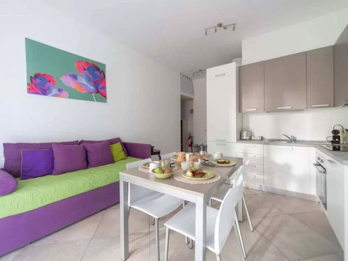 Appartamento bilocale in affitto in Viale Legioni Romane, Primaticcio, Milano